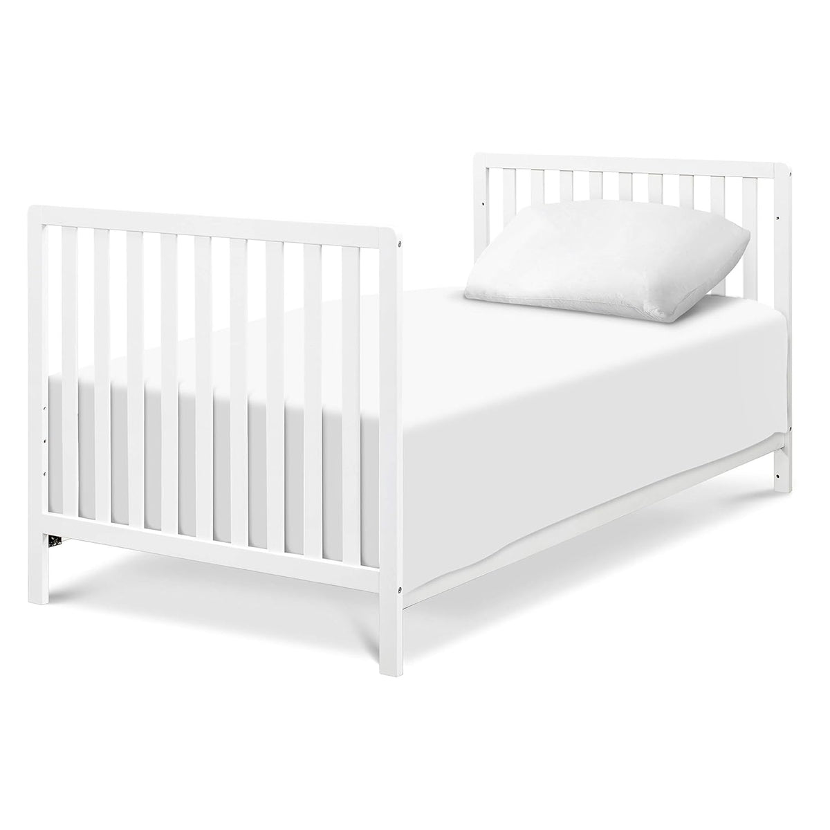 White 4-in-1 Convertible Mini Crib with Trundle Drawer R607310