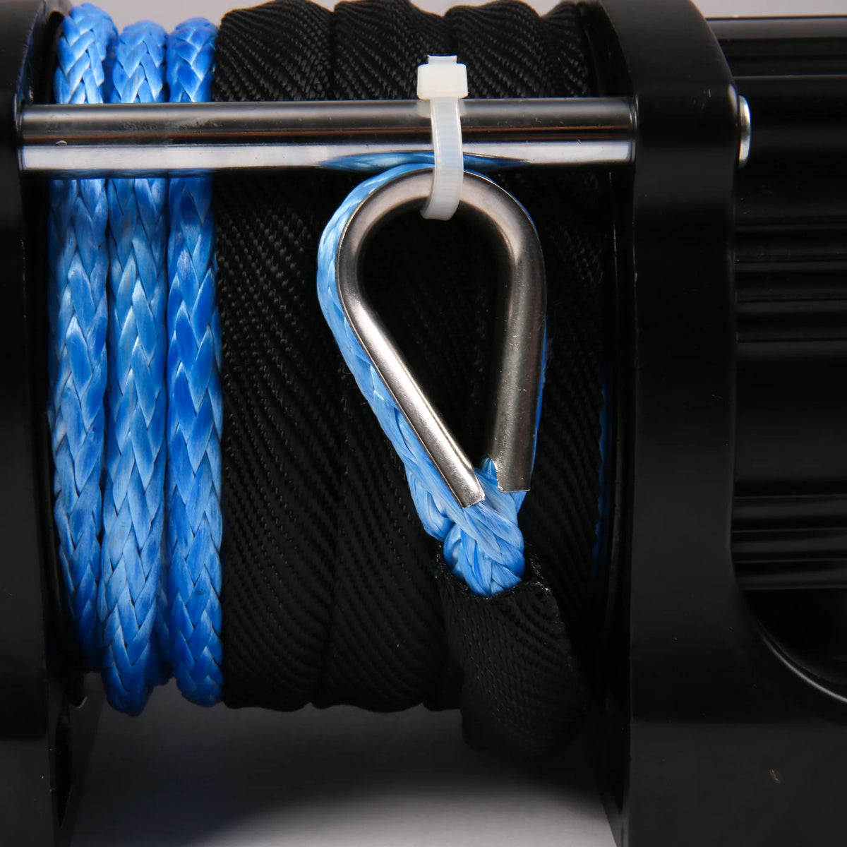 4500 LBS 12V DC Electric Winch with 15m Synthetic Rope M90312