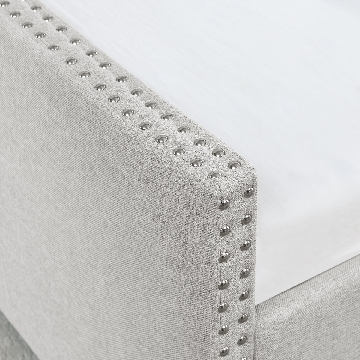 Upholstered Queen Size Daybed with Drawers T768