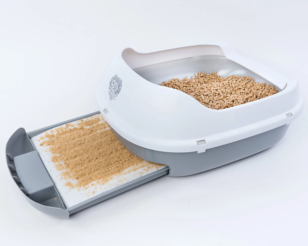 Pine Pellet Cat Litter Box with 5 Pee Pads and Litter Scoop C628065