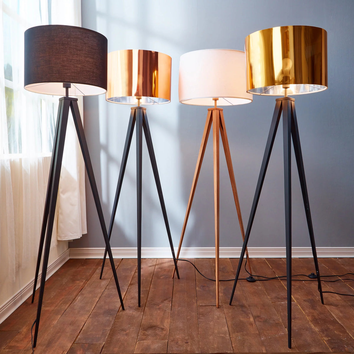 White Shade Tripod Floor Lamp H265088