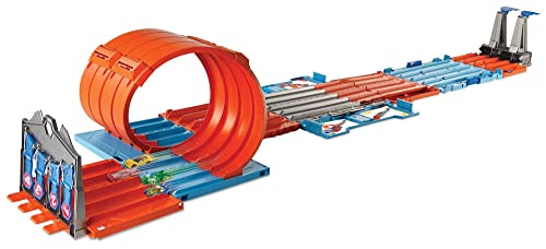 Toy Car Track Set with 2 Cars in 1:64 Scale Q44031