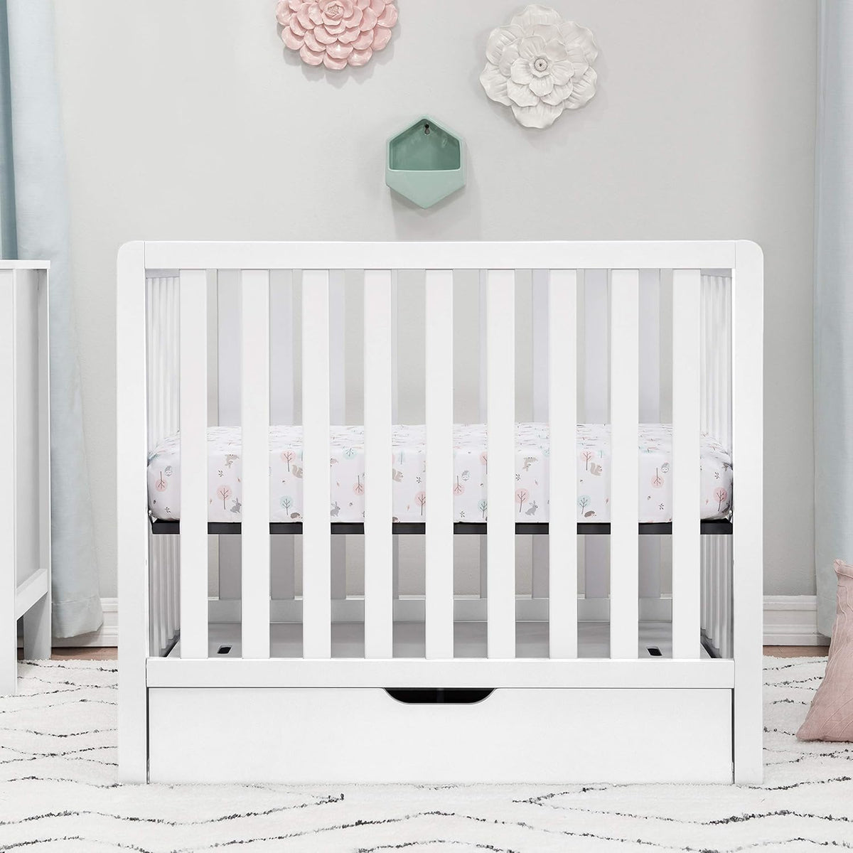 White 4-in-1 Convertible Mini Crib with Trundle Drawer R607310