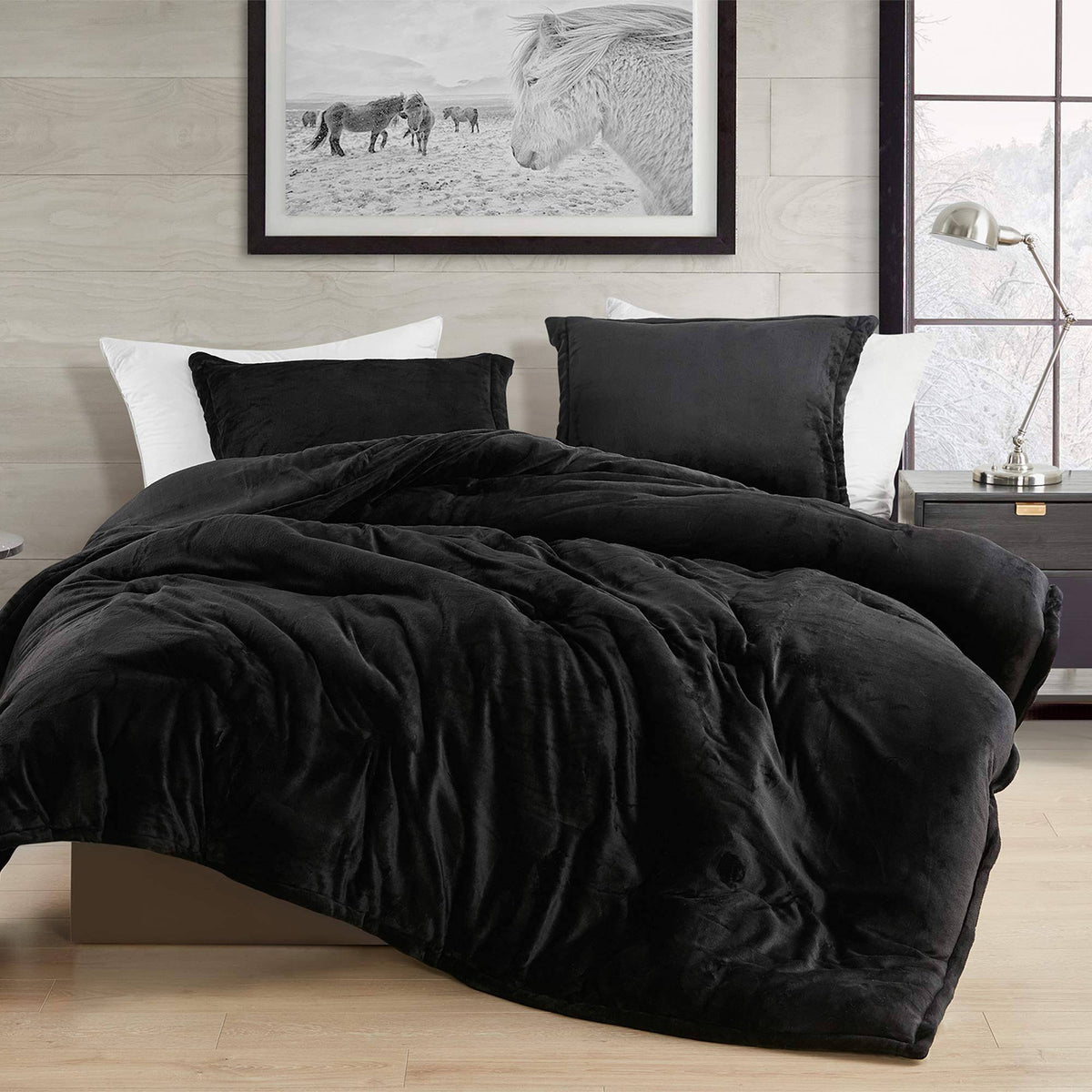 Oversized King Black Comforter P832